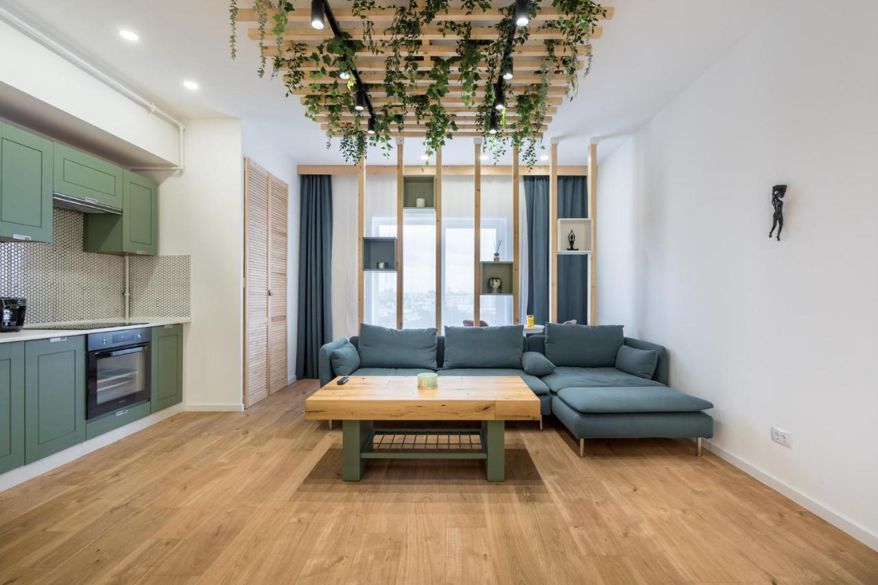 Jungle Escape - Luxe 1-Br Haven In Bucharest Apartment Exterior photo