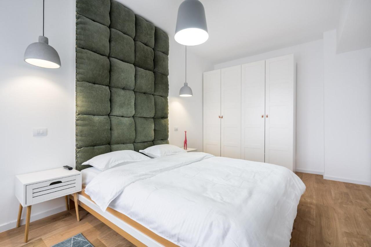 Jungle Escape - Luxe 1-Br Haven In Bucharest Apartment Exterior photo